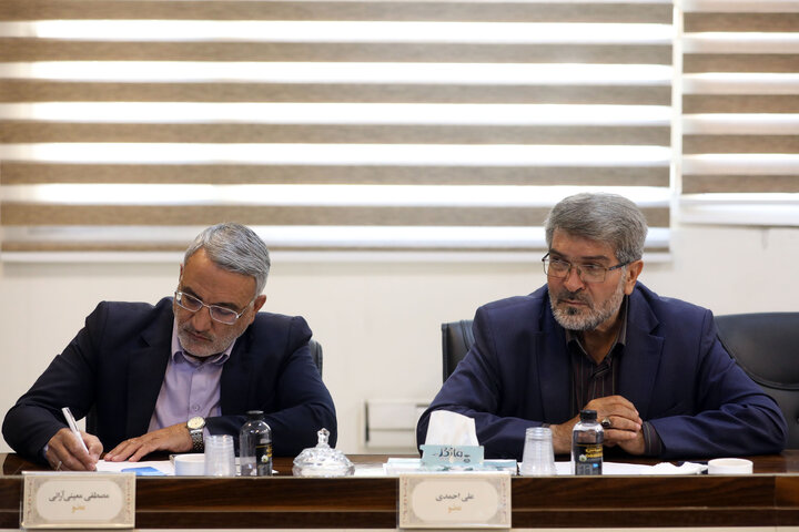 نشست دوشنبه 16 شهریورماه کمیسیون امور داخلی کشور و شوراهای مجلس