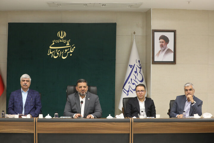 نشست کمیته بهره وری و جهش تولید کمیسیون آموزش
