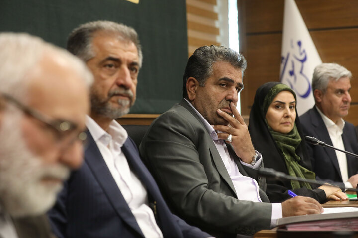 نشست کمیسیون اجتماعی با حضور وزیر راه