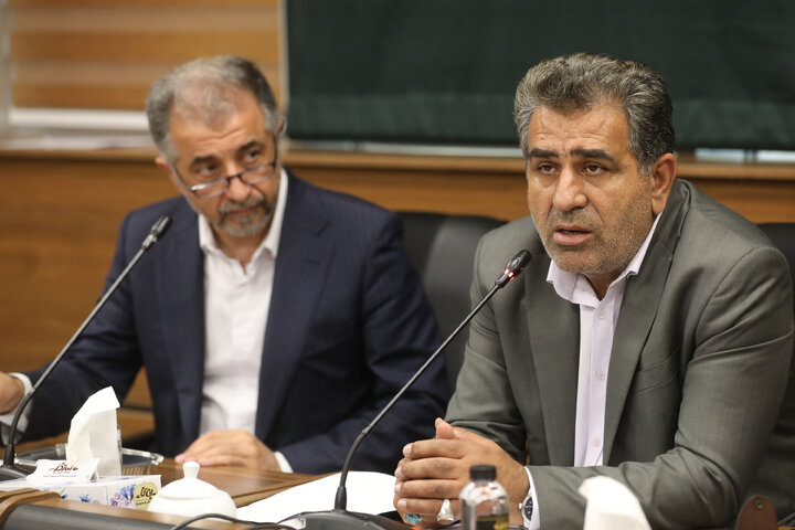 نشست کمیسیون اجتماعی با حضور وزیر راه