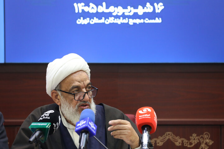 نشست مشترک مجمع نمایندگان استان تهران با وزیر ورزش و جوانان