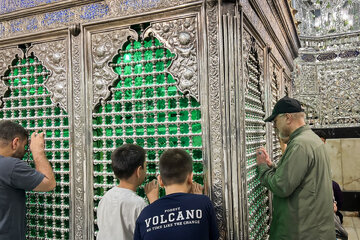 حضور دکتر قالیباف در حرم مطهر حضرت عبدالعظیم حسنی(ع)
