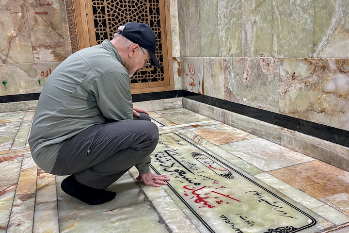 حضور دکتر قالیباف رئیس مجلس در حرم مطهر حضرت عبدالعظیم حسنی(ع)