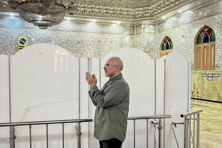 حضور دکتر قالیباف رئیس مجلس در حرم مطهر حضرت عبدالعظیم حسنی(ع)
