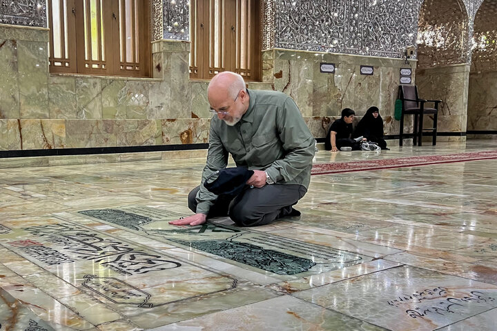 حضور دکتر قالیباف رئیس مجلس در حرم مطهر حضرت عبدالعظیم حسنی(ع)