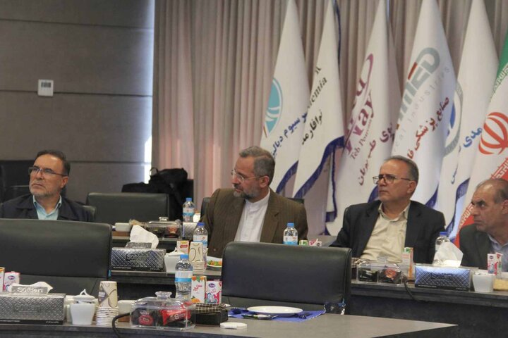 بازدید کمیسیون بهداشت مجلس از کنسرسیوم دیالیز ایران