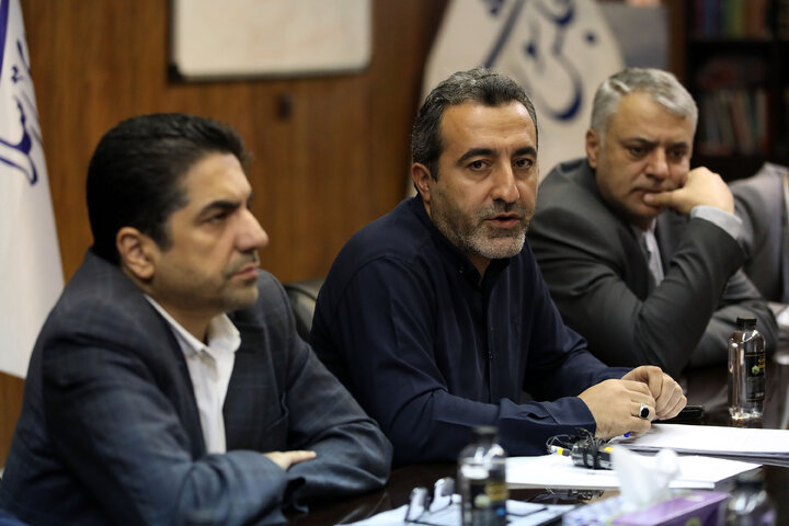 نشست مشترک هیات رئیسه کمیسیون عمران و فراکسیون ورزش با مسئولان وزارت ورزش و جوانان