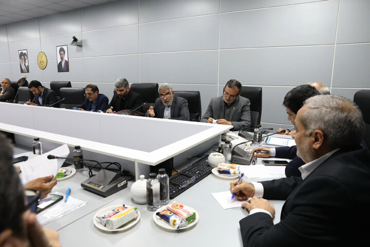 نشست کمیسیون آموزش و تحقیقات مجلس با حضور وزیر آموزش و پرورش