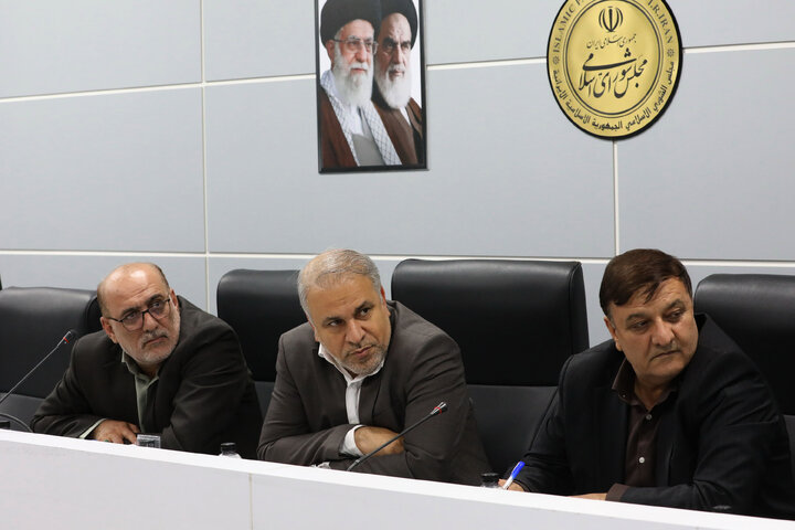 نشست کمیسیون آموزش و تحقیقات مجلس با حضور وزیر آموزش و پرورش