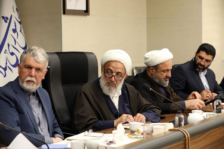 نشست کمیسیون فرهنگی مجلس با حضور وزیر فرهنگ و ارشاد اسلامی