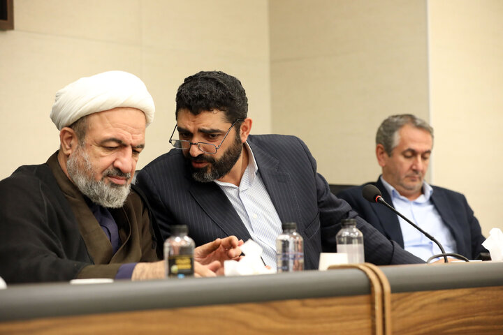 نشست کمیسیون فرهنگی مجلس با حضور وزیر فرهنگ و ارشاد اسلامی