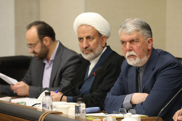 نشست کمیسیون فرهنگی مجلس با حضور وزیر فرهنگ و ارشاد اسلامی