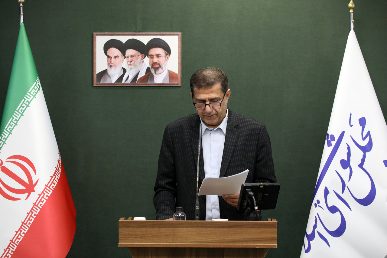 عاشقان ایران وحدت ملی و همبستگی را نصبالعین خود قرار دهند عاشقان ایران وحدت ملی و همبستگی را نصبالعین خود قرار دهند