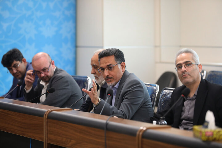 جلسه مجمع نمایندگان استان تهران با موضوع حمل نقل ریلی استان تهران