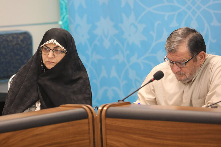 جلسه مجمع نمایندگان استان تهران با موضوع حمل نقل ریلی استان تهران