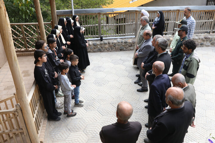 بازدید نیکزاد نایب رئیس مجلس از منزل شهید آیت الله طالقانی