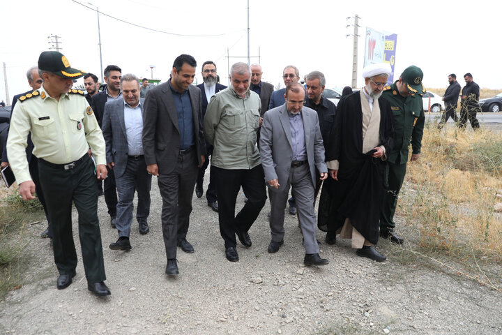 بازدید نیکزاد نایب رئیس مجلس از بیمارستان نیمه تمام شهرستان طالقان