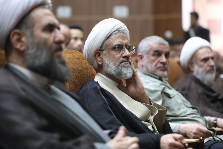 حضور نیکزاد نایب رئیس مجلس در مراسم سالگرد ارتحال آیت الله طالقانی