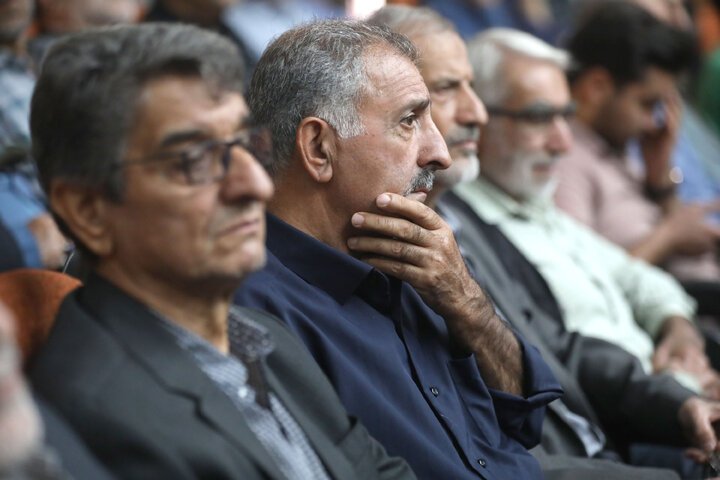 حضور نیکزاد نایب رئیس مجلس در مراسم سالگرد ارتحال آیت الله طالقانی