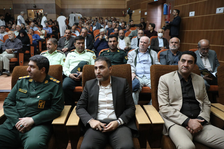 حضور نیکزاد نایب رئیس مجلس در مراسم سالگرد ارتحال آیت الله طالقانی