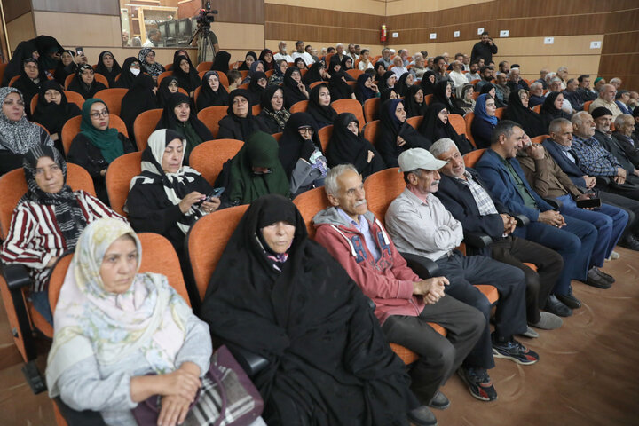 حضور نیکزاد نایب رئیس مجلس در مراسم سالگرد ارتحال آیت الله طالقانی