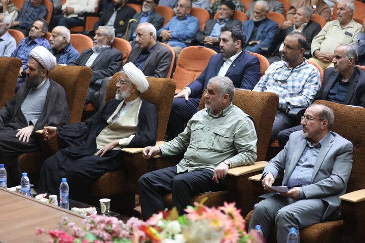 حضور نیکزاد نایب رئیس مجلس در مراسم سالگرد ارتحال آیت الله طالقانی
