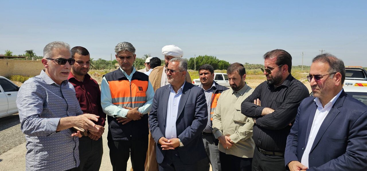 از جاده‌های ارتباطی تا معابر روستایی؛ بازدید میدانی خنفری از روند اجرای پروژه‌های زیرساختی شهرستان شادگان