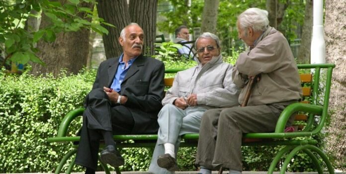سالمندی جمعیت باید از امروز وارد برنامهریزی نظام سلامت شود/ بیمارستانمحوری پاسخگوی نیاز سالمندان آینده نیست