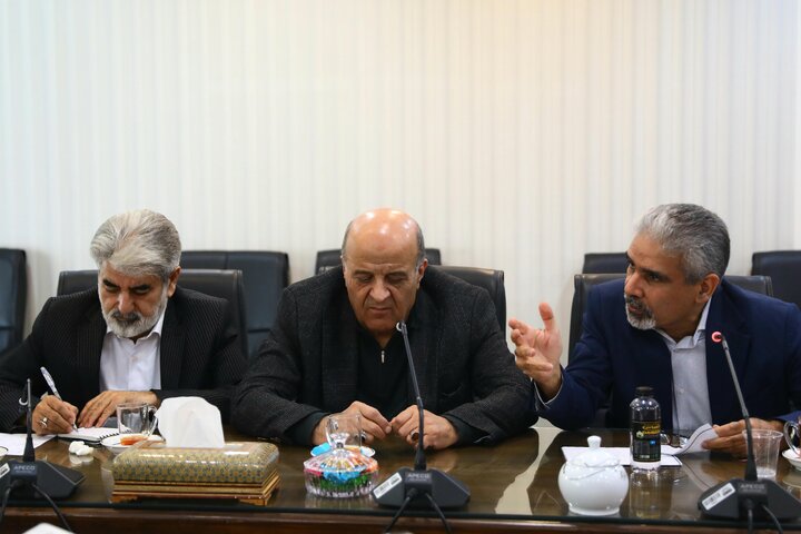 نشست مجمع نمایندگان استان اردبیل با حضور نیکزاد نایب رئیس مجلس