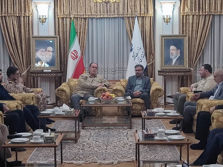 استفاده از ظرفیت‌های مرزی محاصره اقتصادی دشمن را خنثی می‌کند