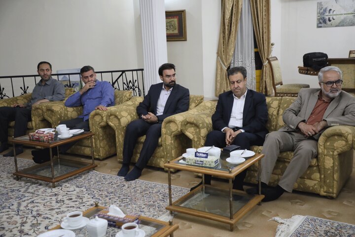 حاجی‌بابایی در نشست شورای اداری استان کرمانشاه
