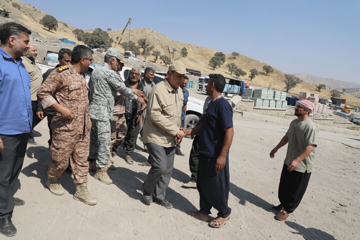 بازدید نایب رئیس مجلس از بازارچه مرزی شیخ‌صله