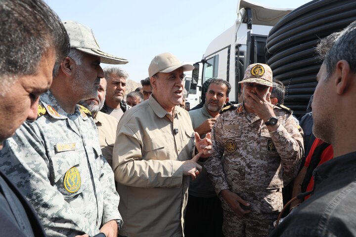 بازدید نایب رئیس مجلس از بازارچه مرزی شیخ‌صله