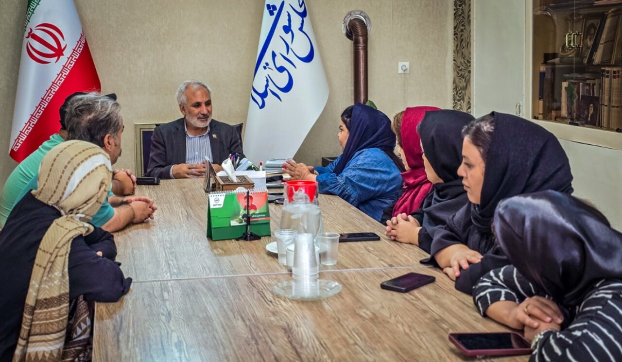 بررسی مطالبات انجمن کوتاه‌قامتان بلندهمت آذربایجان شرقی در دیدار جعفری آذر