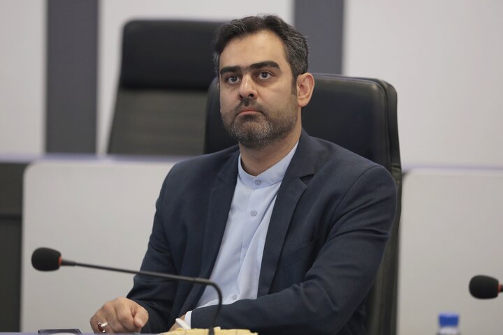 نشست مجمع نمایندگان استان تهران با رئیس جمعیت هلال احمر