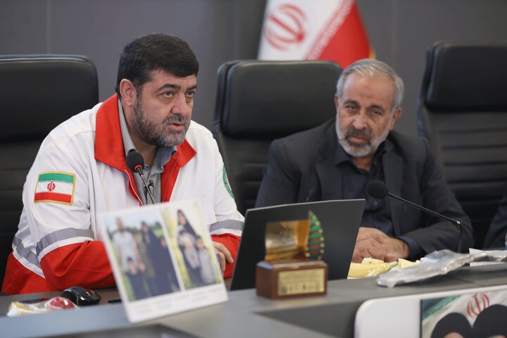 نشست مجمع نمایندگان استان تهران با رئیس جمعیت هلال احمر