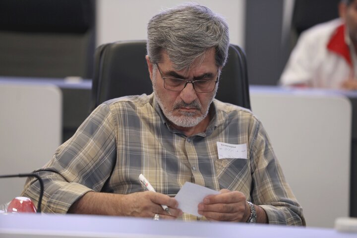 نشست مجمع نمایندگان استان تهران با رئیس جمعیت هلال احمر