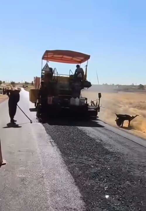 عملیات روکش آسفالت محور پشت پر کوهنجان و شوریجه به سروستان آغاز شد