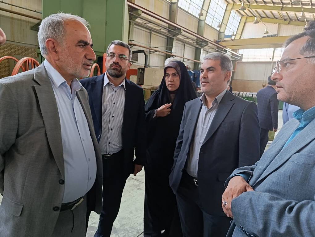 بازدید اعضای کمیسیون ویژه حمایت از تولید مجلس از شرکت «کمپرسورسازی پادنا» بازدید اعضای کمیسیون ویژه حمایت از تولید مجلس از شرکت «کمپرسورسازی پادنا»