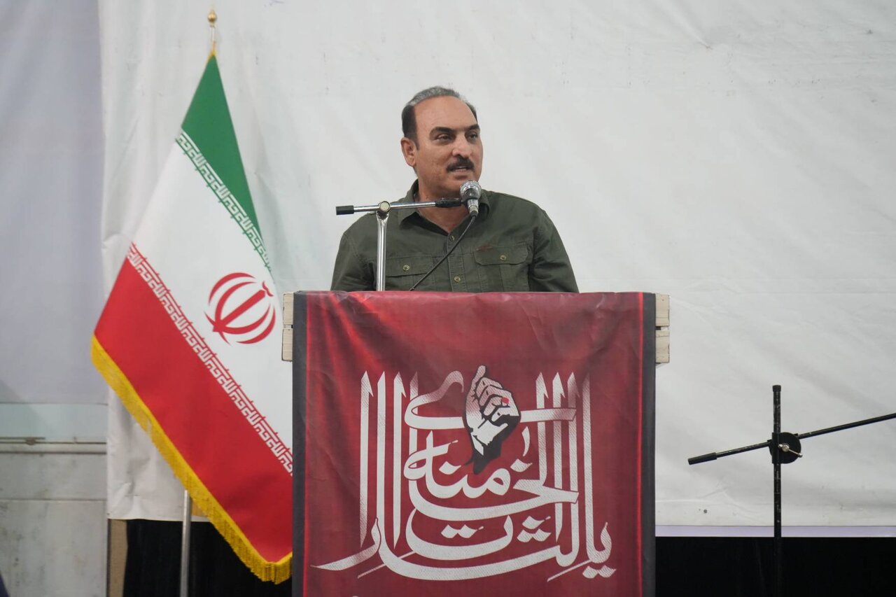 حضور «فرهاد شهرکی» در نماز جمعه زابل؛ گزارش عملکرد یک‌ساله و شنیدن بی‌واسطه مطالبات مردم