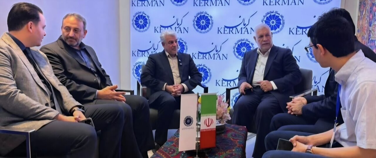 فرش دستباف استان کرمان در مسیر بازگشت به بازار جهانی است