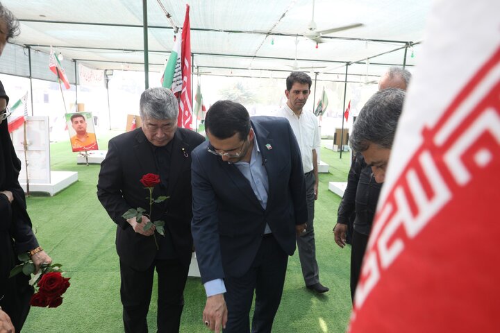 بازدید نماینده مجلس مشاوران ژاپن از جنایات میناب و کوهستک