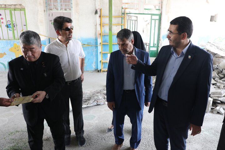 بازدید نماینده مجلس مشاوران ژاپن از جنایات میناب و کوهستک