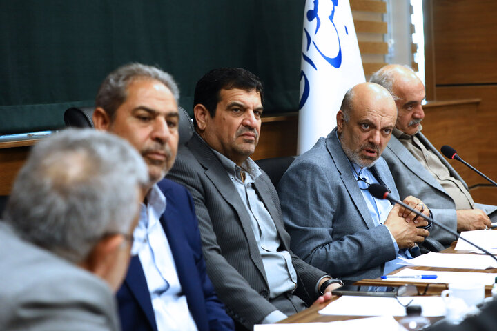 نشست 29 شهریور1405 کمیسیون آموزش و تحقیقات