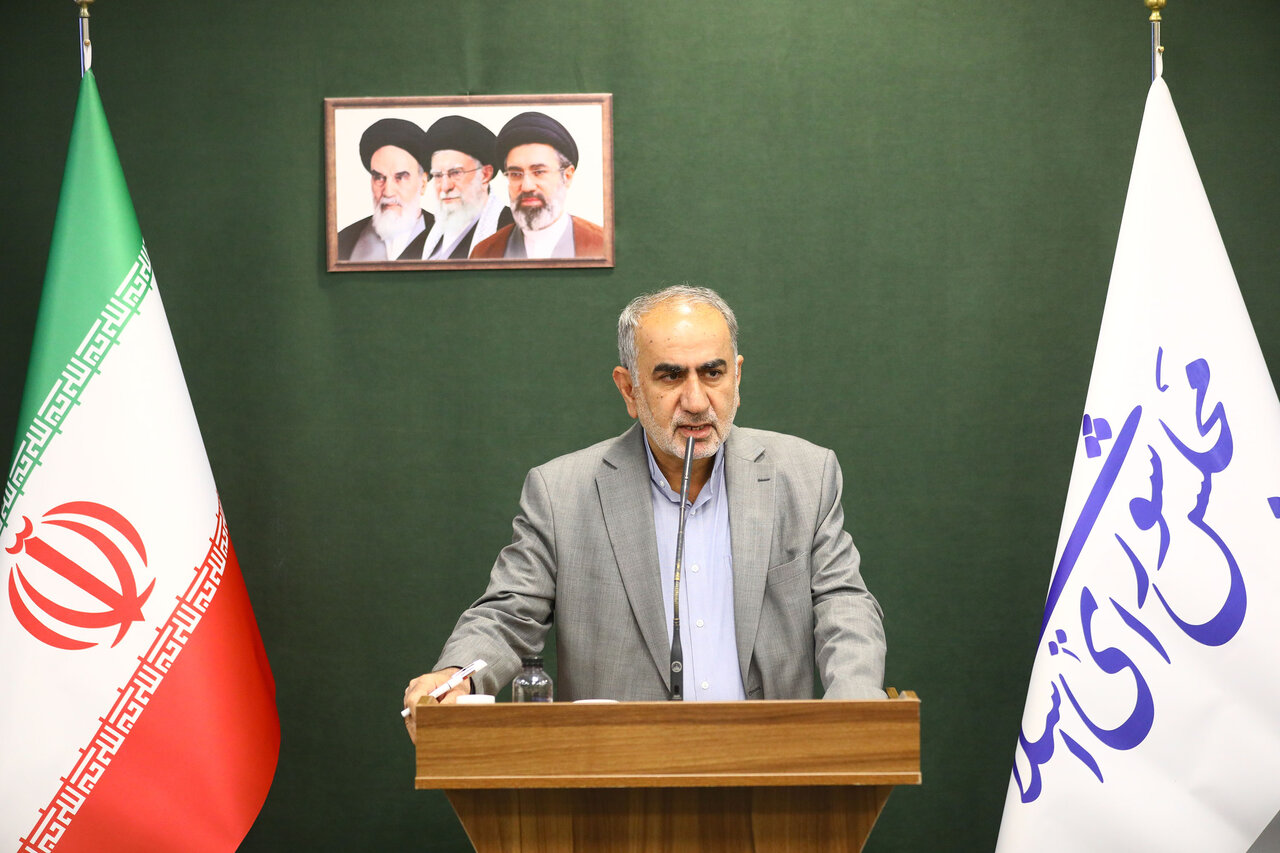 اقتصاد کشور با بخشنامه از تهران اداره نمیشود/ مدیران ناکارآمد نباید به دلیل ملاحظات سیاسی در مسئولیت بمانند/ توسعه دریامحور نباید در حد شعارهای اسناد بالادستی باقی بماند اقتصاد کشور با بخشنامه از تهران اداره نمیشود/ مدیران ناکارآمد نباید به دلیل ملاحظات سیاسی در مسئولیت بمانند/ توسعه دریامحور نباید در حد شعارهای اسناد بالادستی باقی بماند