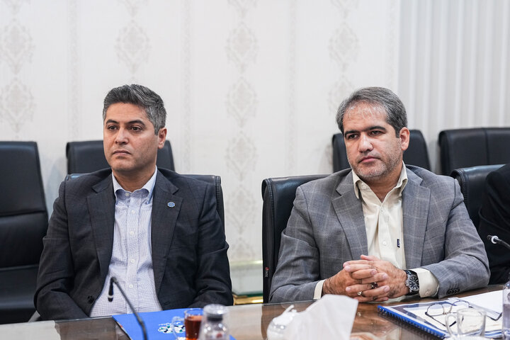 جلسه پیگیری مطالبات نیروگاه‌های بخش غیر دولتی از وزارت نیرو با حضور نایب رئیس مجلس
