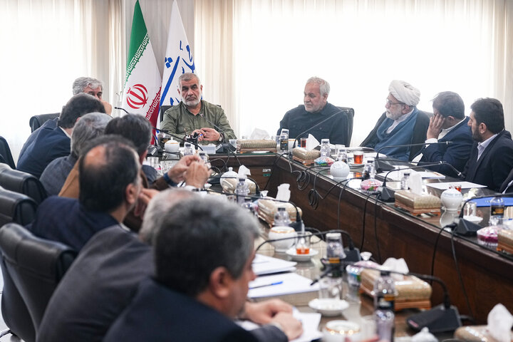 جلسه پیگیری مطالبات نیروگاه‌های بخش غیر دولتی از وزارت نیرو با حضور نایب رئیس مجلس