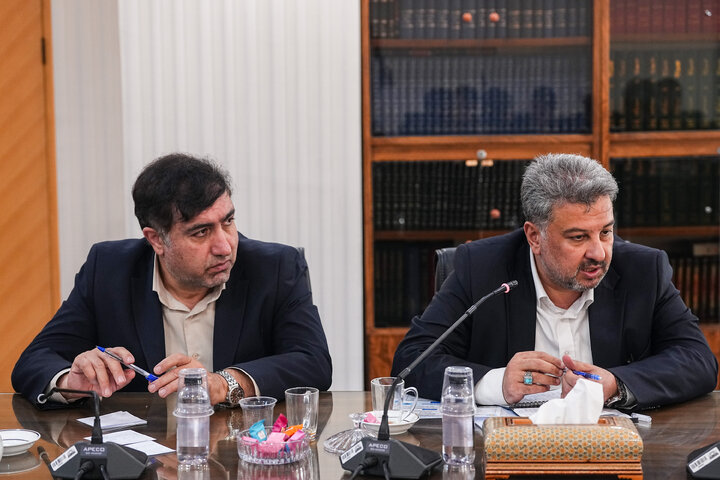 جلسه پیگیری مطالبات نیروگاه‌های بخش غیر دولتی از وزارت نیرو با حضور نایب رئیس مجلس