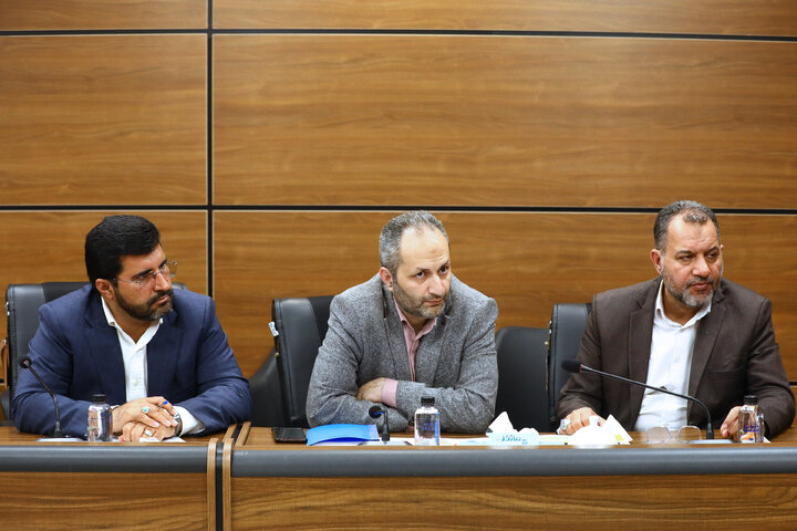 جلسه کمیسیون اصل نودم مجلس شورای اسلامی با استاندار اصفهان