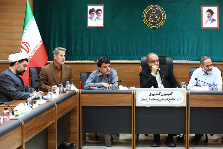 جلسه کمیسیون کشاورزی مجلس شورای اسلامی با معاون باغبانی وزیر جهاد کشاورزی